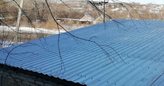 Демонтаж поликарбоната с крыши в Крымске - услуги по доступной цене от 620 рублей