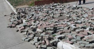 Демонтаж тротуарной плитки Крымск, цена от 2945 руб.